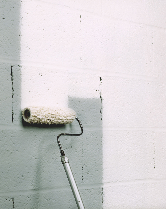 Titan innerfed power paint roller Titan internallyfed power roller